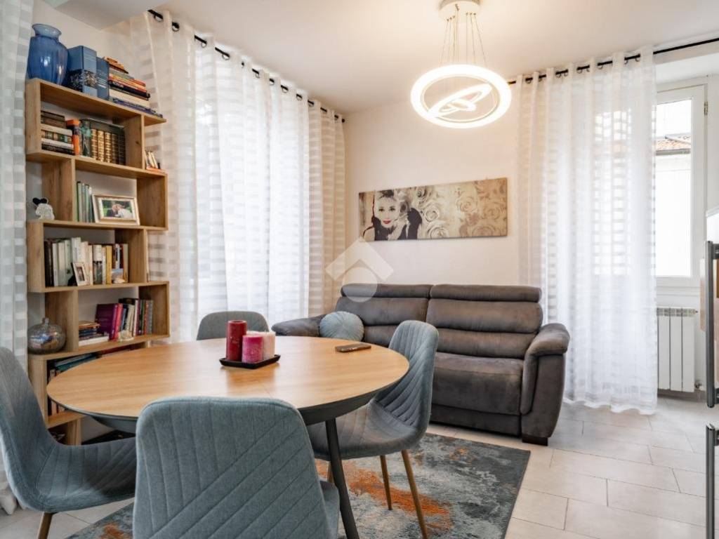 Appartamento a Oggiono in Piazza della Chiesa, 005 - Foto 5