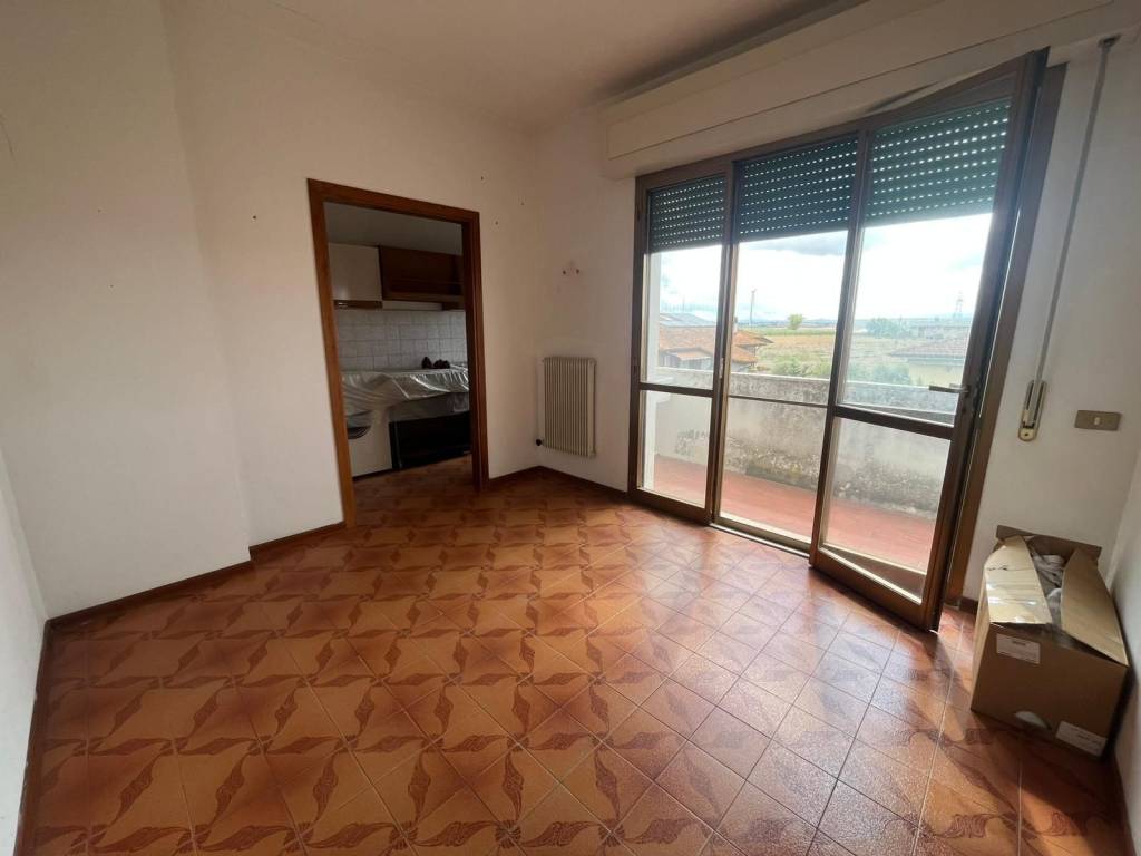 Villa a Calcinaia in Via Napoli, 33 - Foto 2