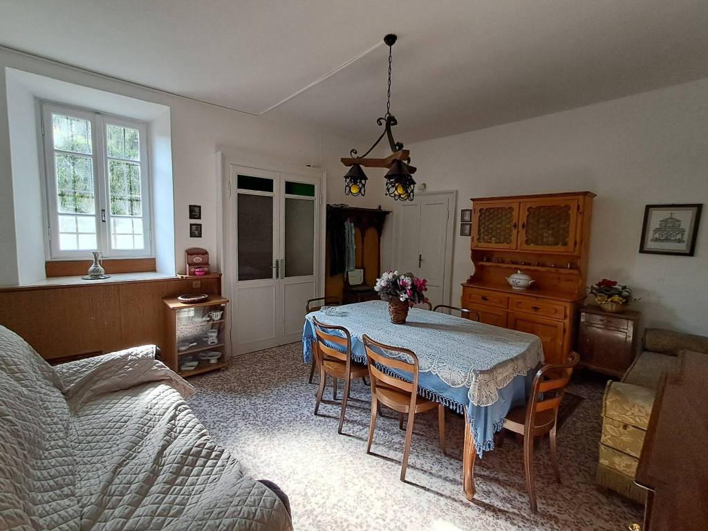 Casa indipendente a Daverio in Via Vittorio Veneto - Foto 4