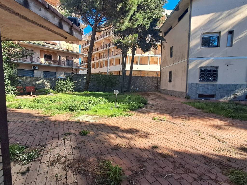 Palazzo / stabile a Catanzaro in Via Gioacchino da Fiore - Foto 4