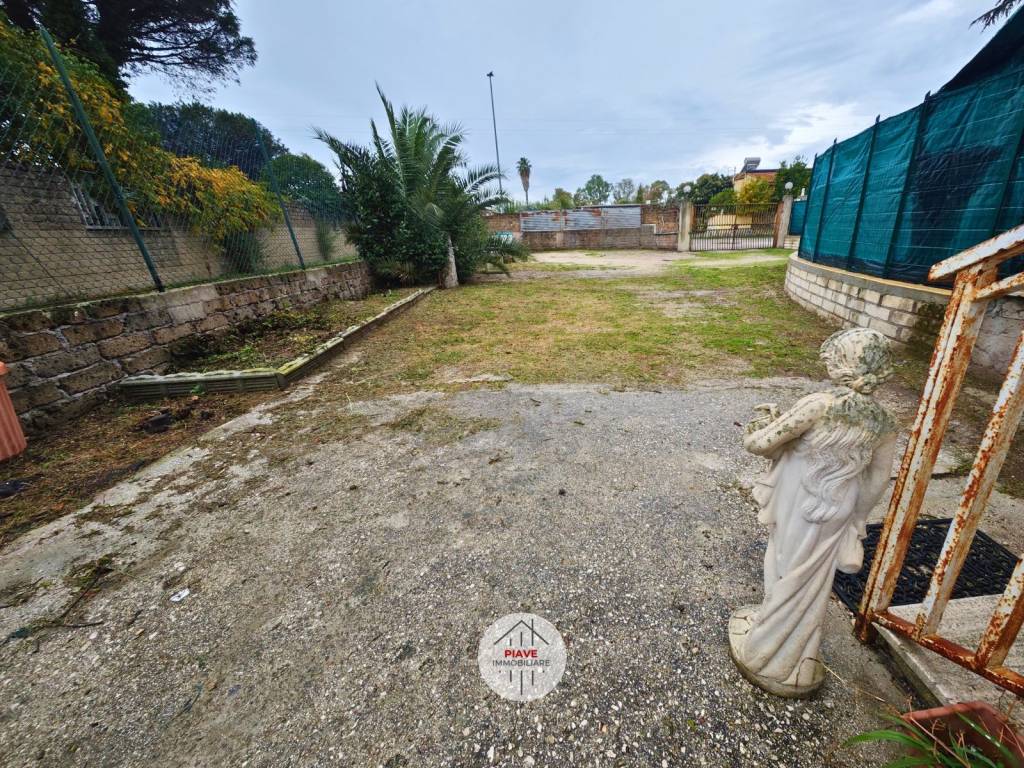 Villa a Aprilia in Via Lampione - Foto 5