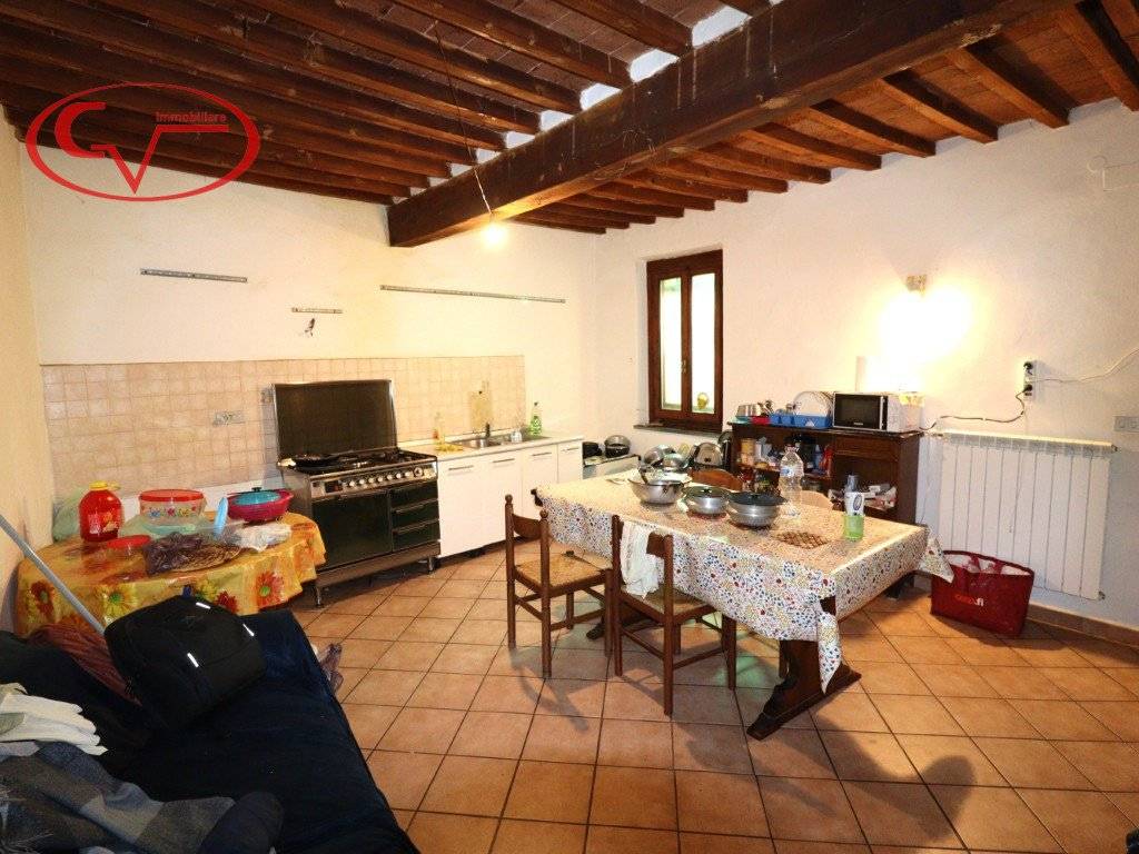 Appartamento a Montevarchi in Via Roma - Foto 2