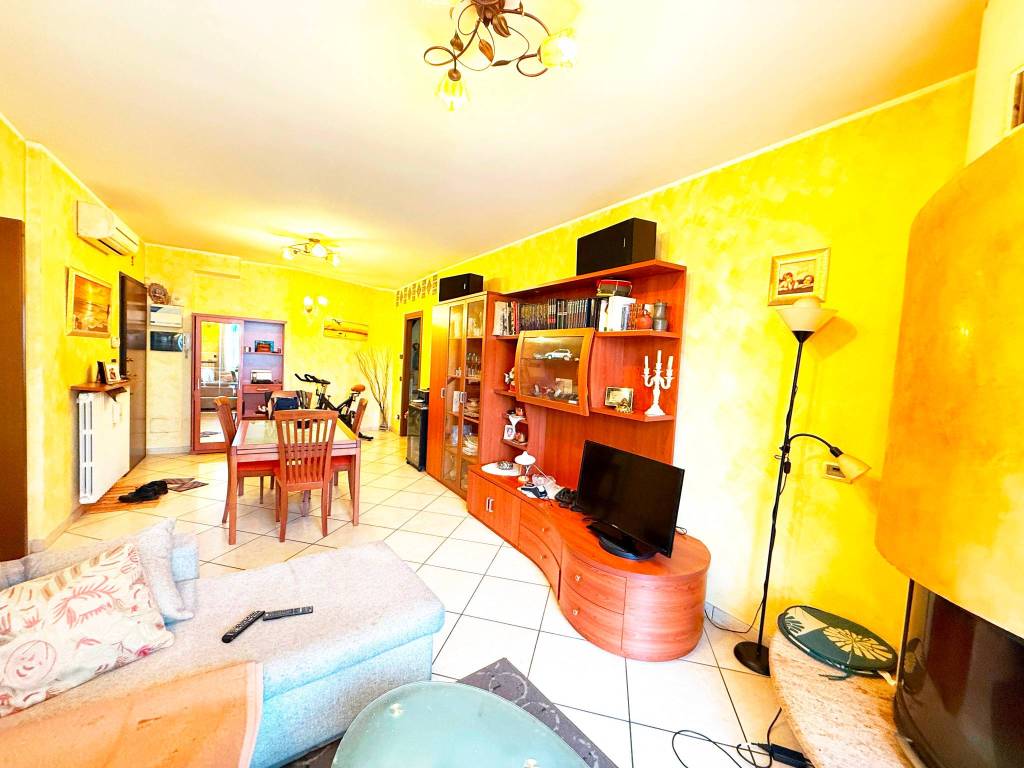 Appartamento a Gerenzano in Via Fagnani - Foto 2