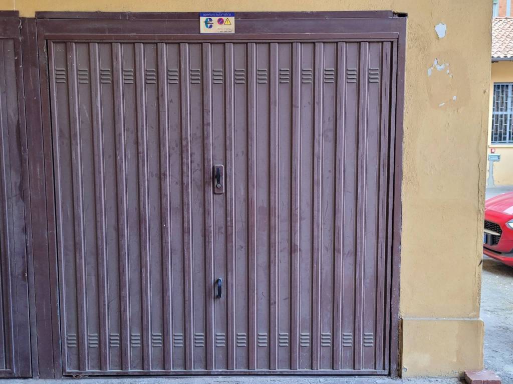 Box / garage a Bologna in Via San Felice, 137 - Foto 4