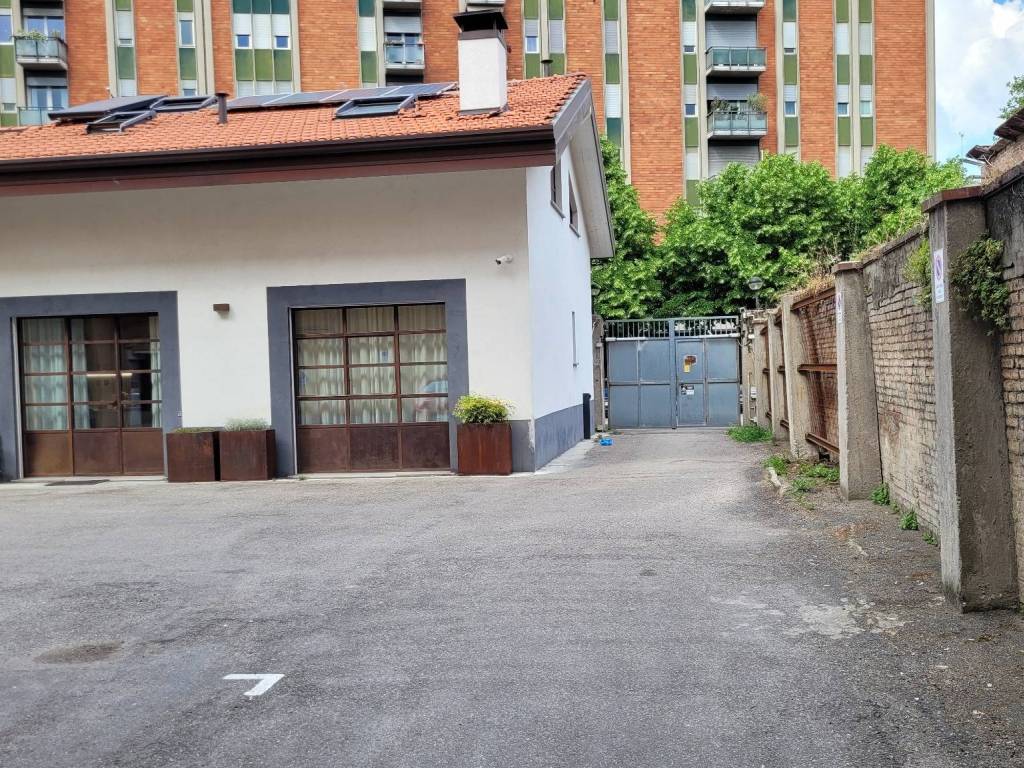 Box / garage a Bologna in Via San Felice, 137 - Foto 5