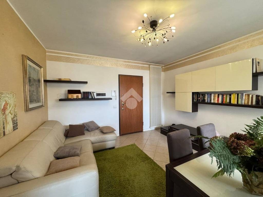 Appartamento a Oleggio in Via della pace, 15 - Foto 3