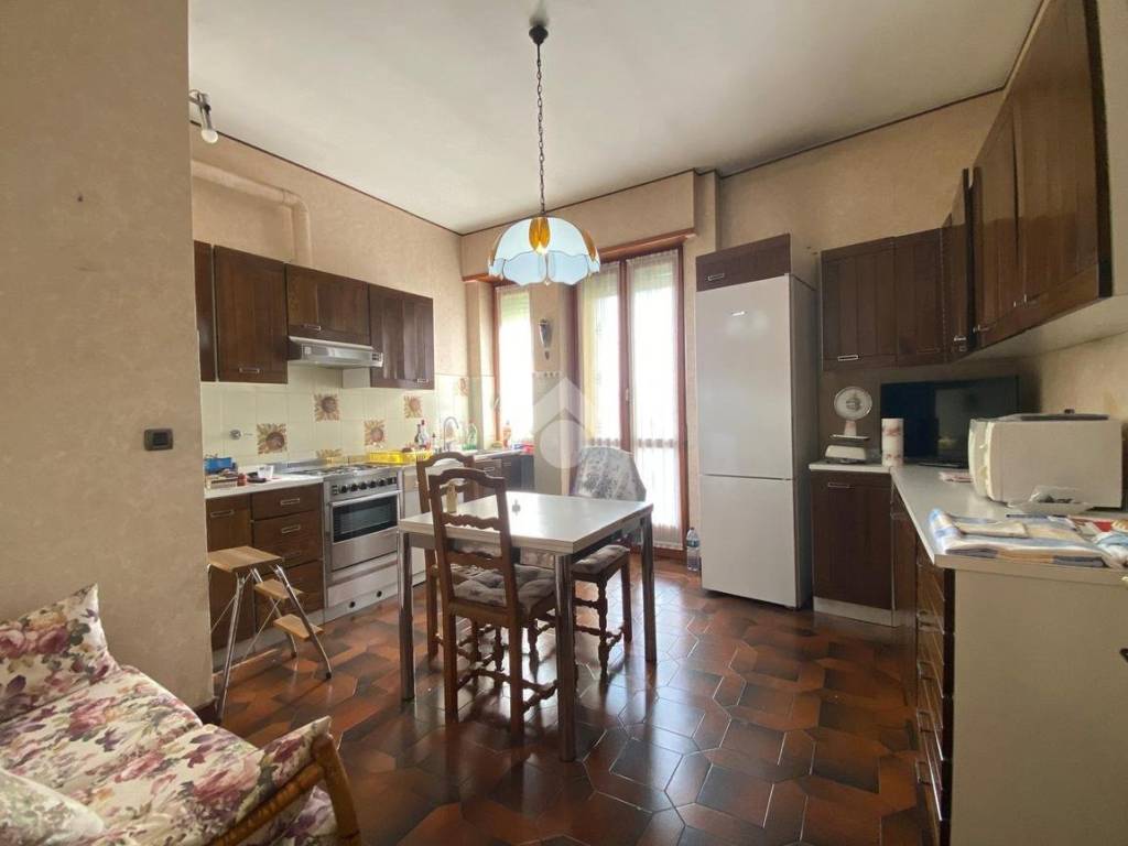 Appartamento a Grugliasco in Viale gramsci, 168 - Foto 2