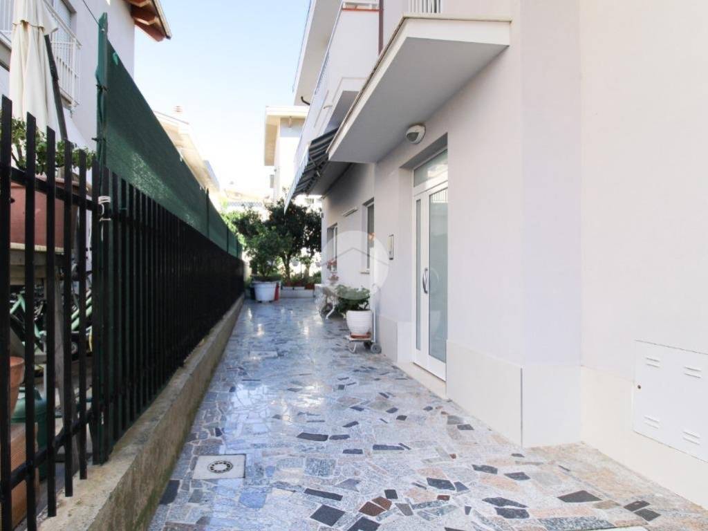 Appartamento a Pineto in Via Sele, 27 - Foto 2