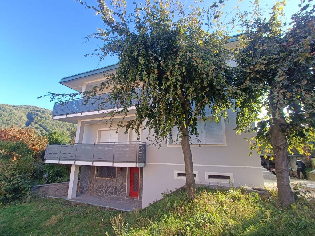 Appartamento a Como in Via Francesco Capiaghi - Foto 2