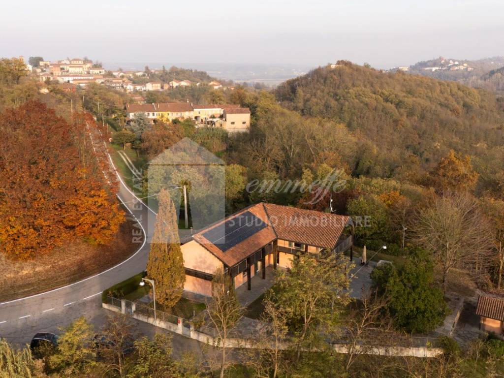 Villa a Azzano d'asti in Via Montemarzo - Foto 3