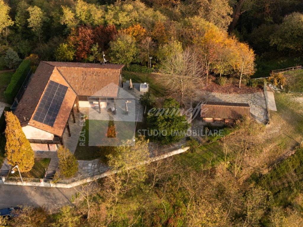 Villa a Azzano d'asti in Via Montemarzo - Foto 4