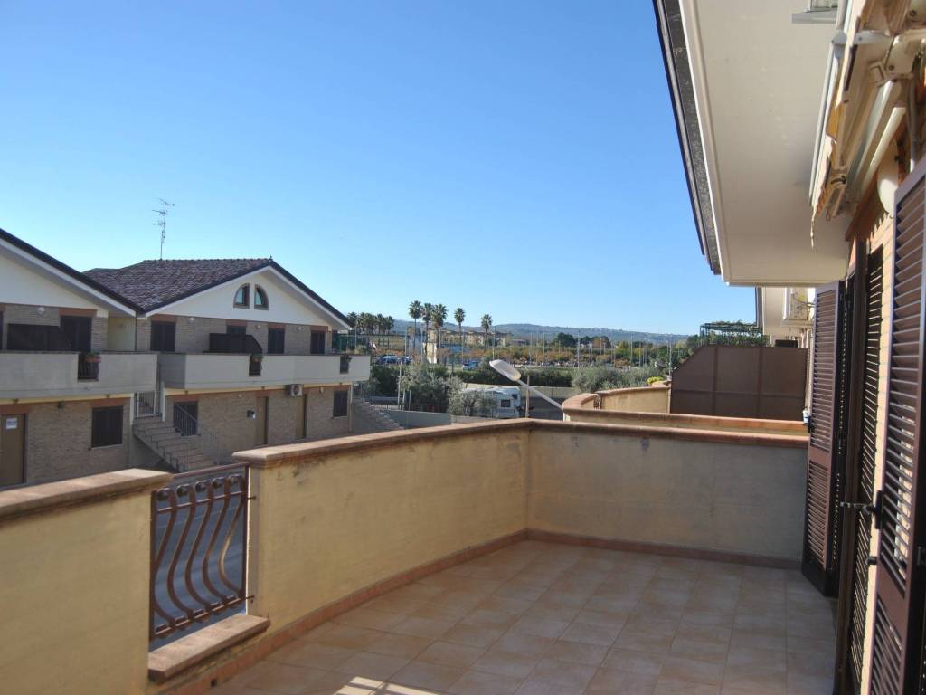 Appartamento a Montenero di bisaccia in Contrada Padula - Foto 4
