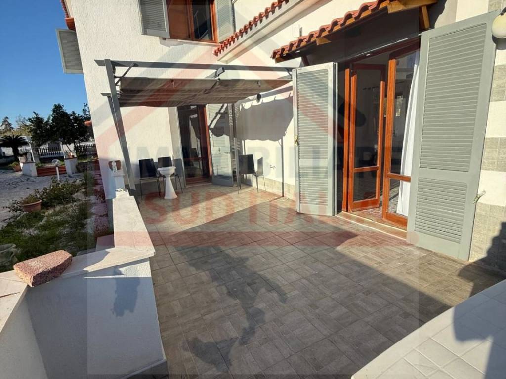 Villa a Castel volturno in Viale Giorgio Vasari - Foto 3
