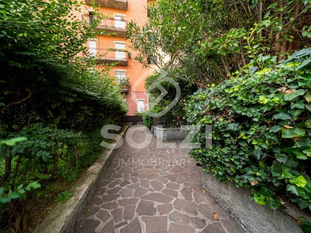 Appartamento a Brescia in Via Renato Serra, 7 - Foto 2