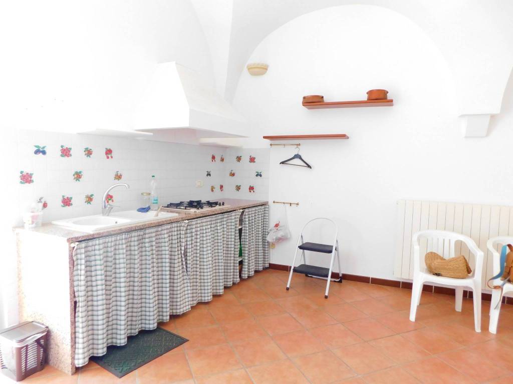 Casa indipendente a Martina franca in Via Gaetano Donizetti - Foto 3