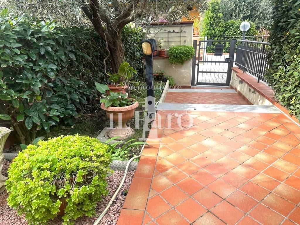 Casa indipendente a Campi bisenzio in Via Torricella, , 50013 - Foto 2