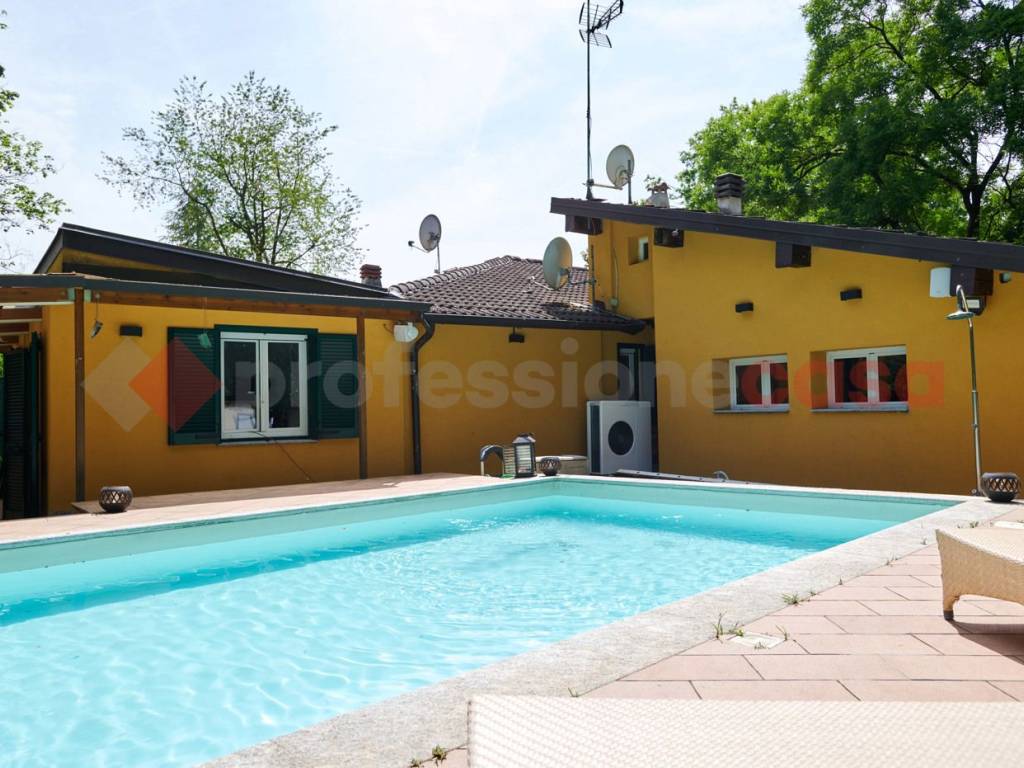 Villa a Agrate conturbia in via cordona - Foto 2