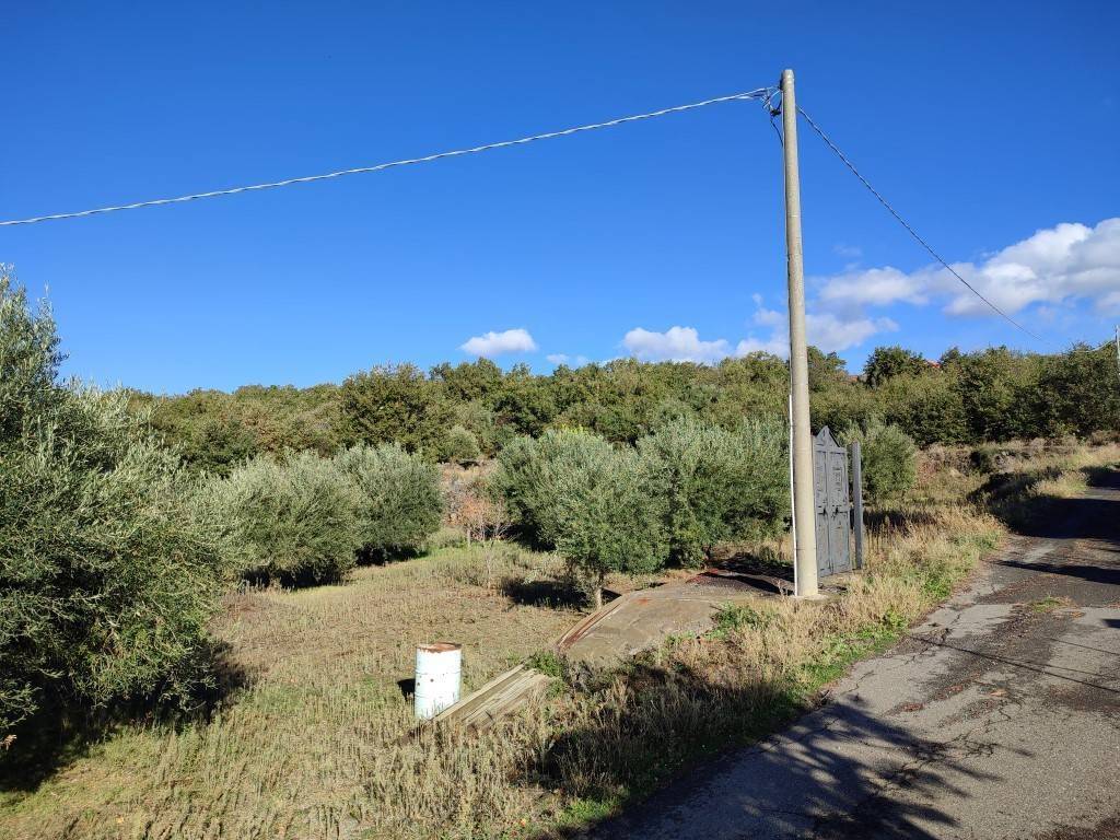 Terreno a Ragalna in CONTRADA MALATERRA - Foto 2