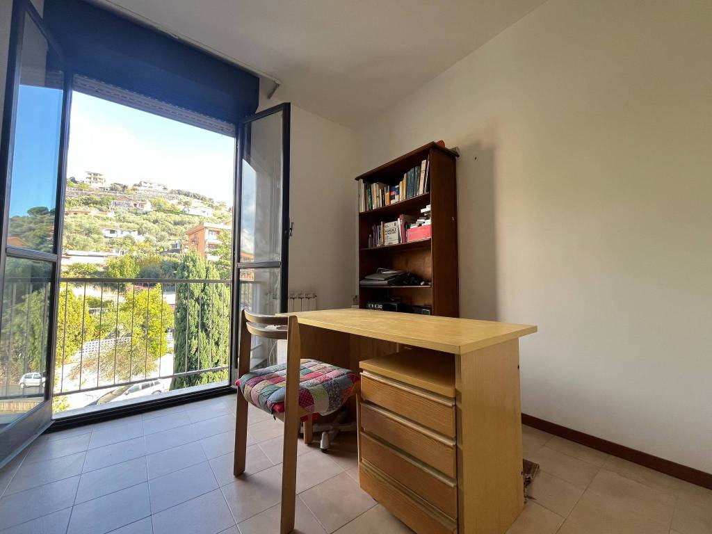Appartamento a Imperia in Via Carlo Alberto Dalla Chiesa, 23 - Foto 5