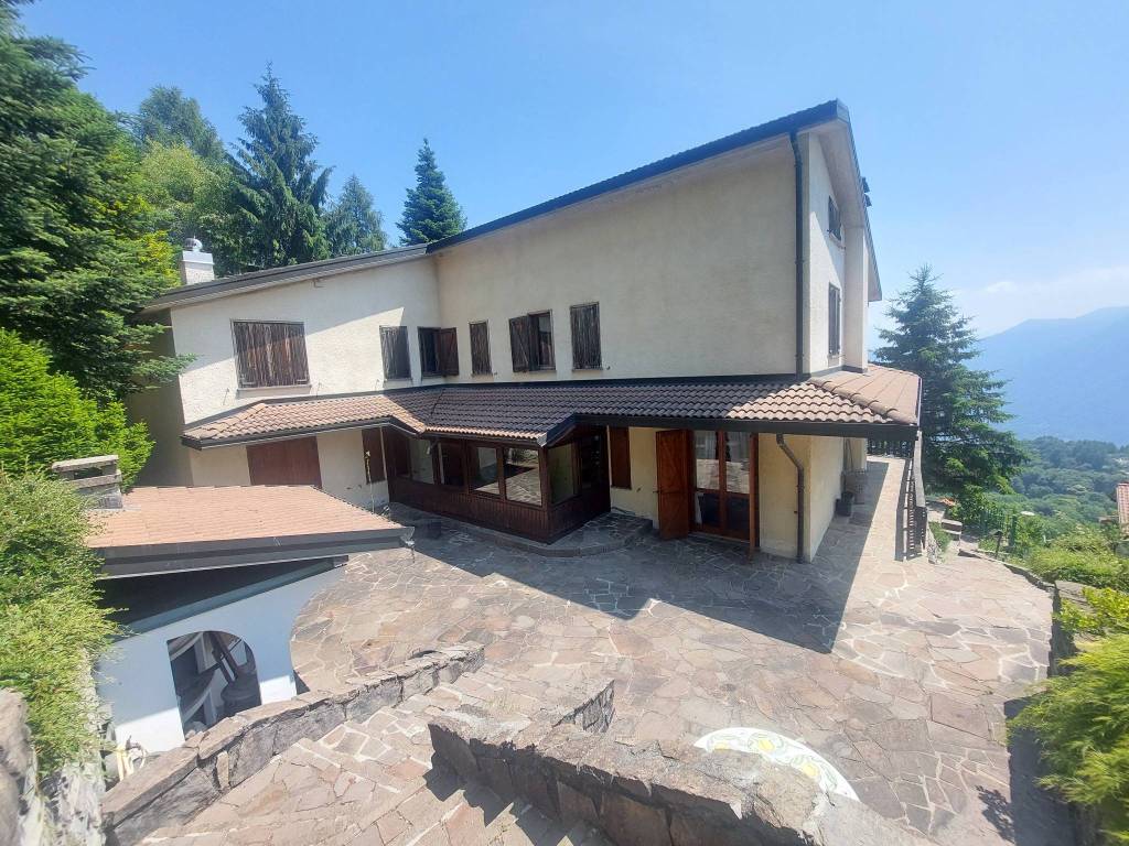 Villa a Pigra in Via Campo Sportivo, 66 - Foto 2