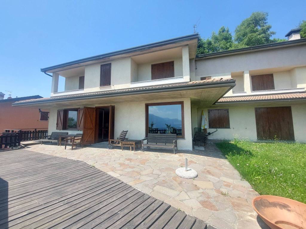 Villa a Pigra in Via Campo Sportivo, 66 - Foto 3