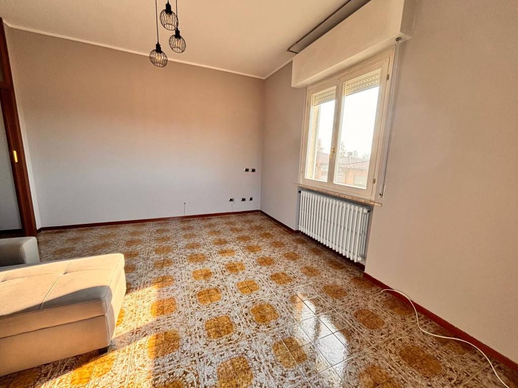 Appartamento a Borgo san giovanni in Via Aldo Moro, 13 - Foto 3