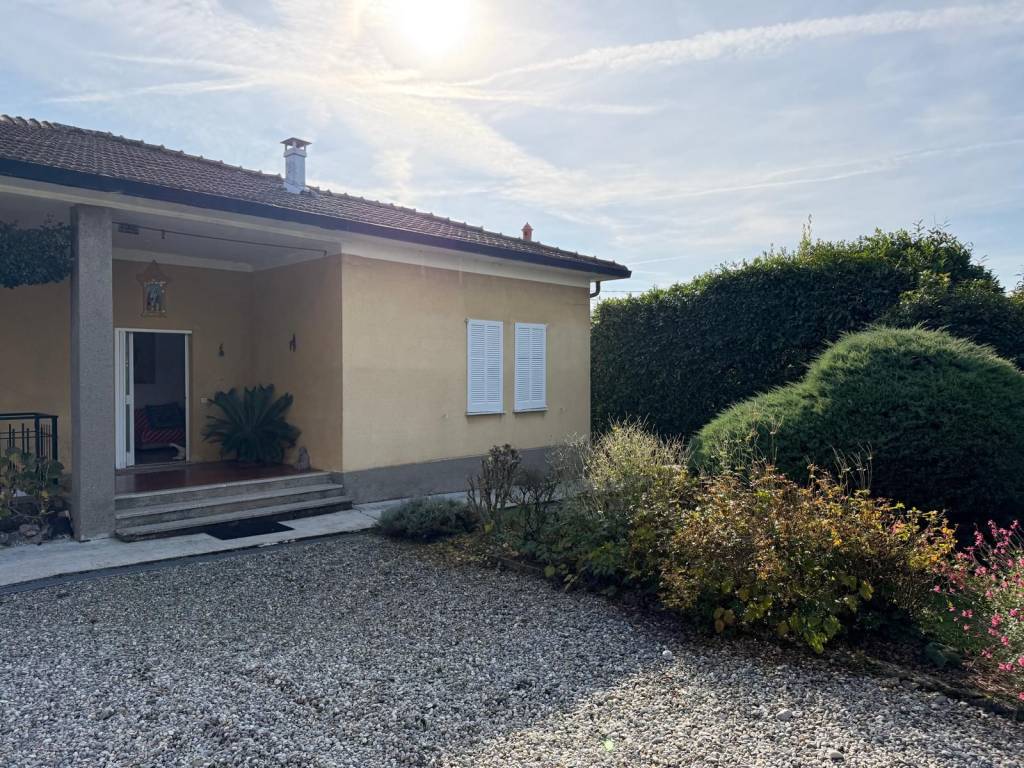 Villa a Caprino bergamasco in Via Celana - Foto 2