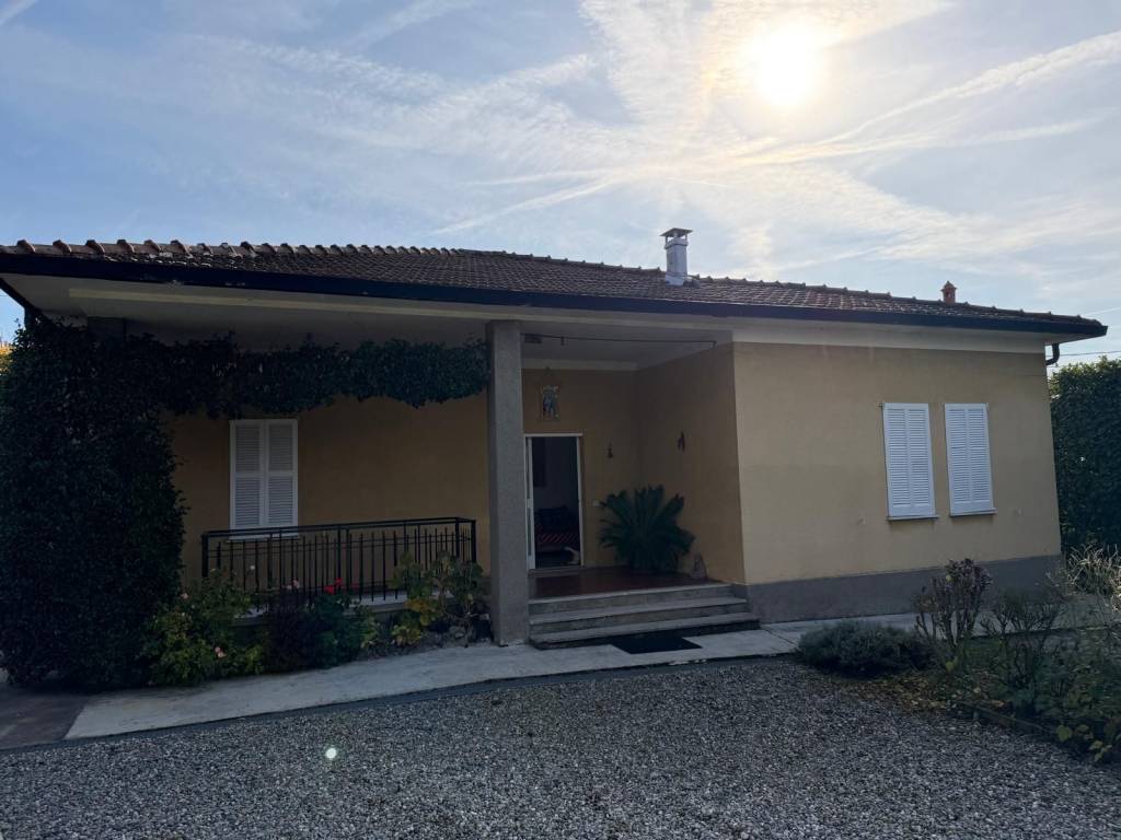Villa a Caprino bergamasco in Via Celana - Foto 3