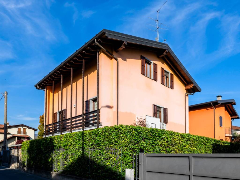 Villa a Gorle in Via Po, 10 - Foto 2