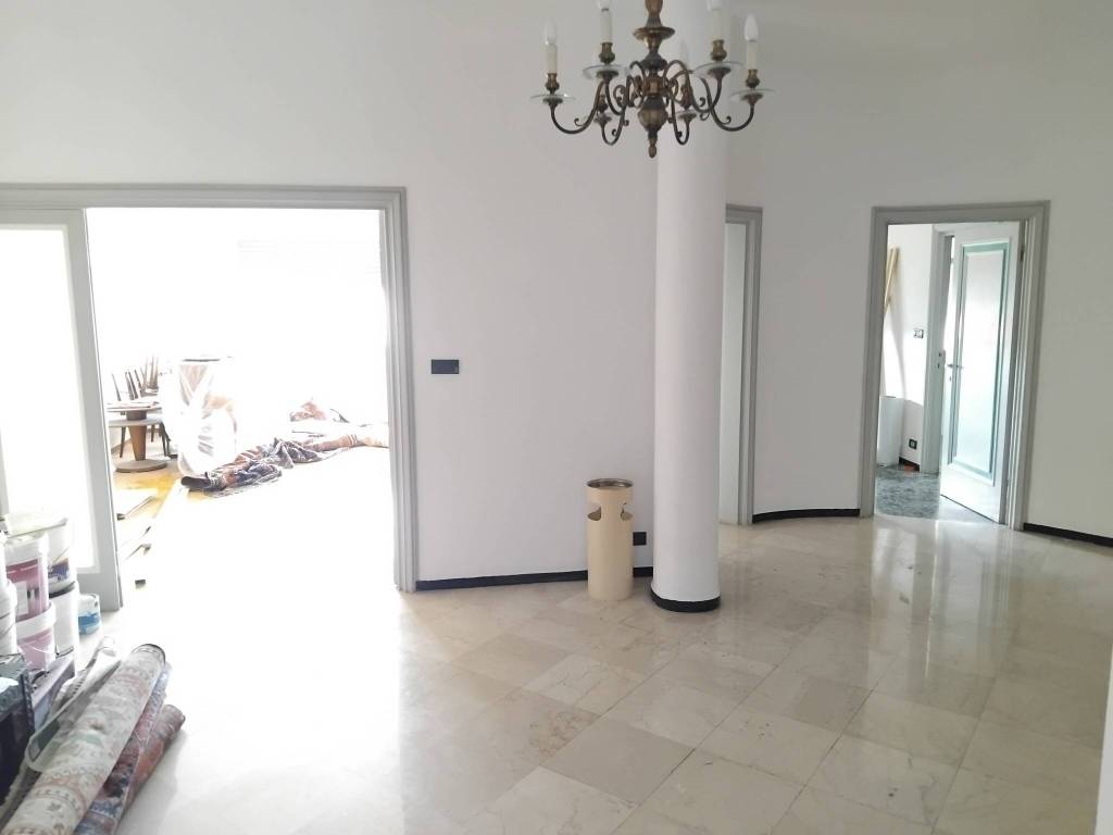 Appartamento a Genova in Piazza Daniele Manin - Foto 2