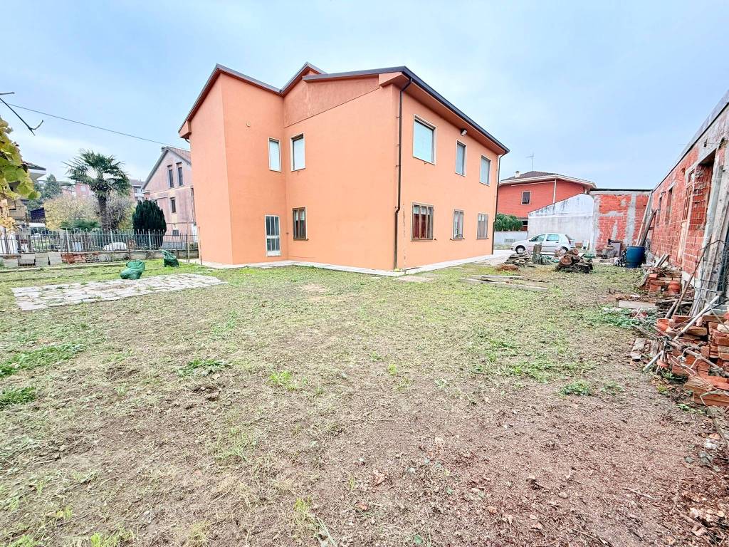 Villa a Alessandria in Via Umberto Barberis - Foto 3