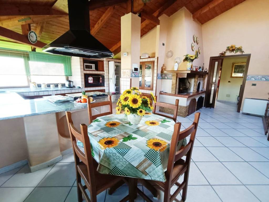 Villa a Castel volturno in Via Frosinone - Foto 3