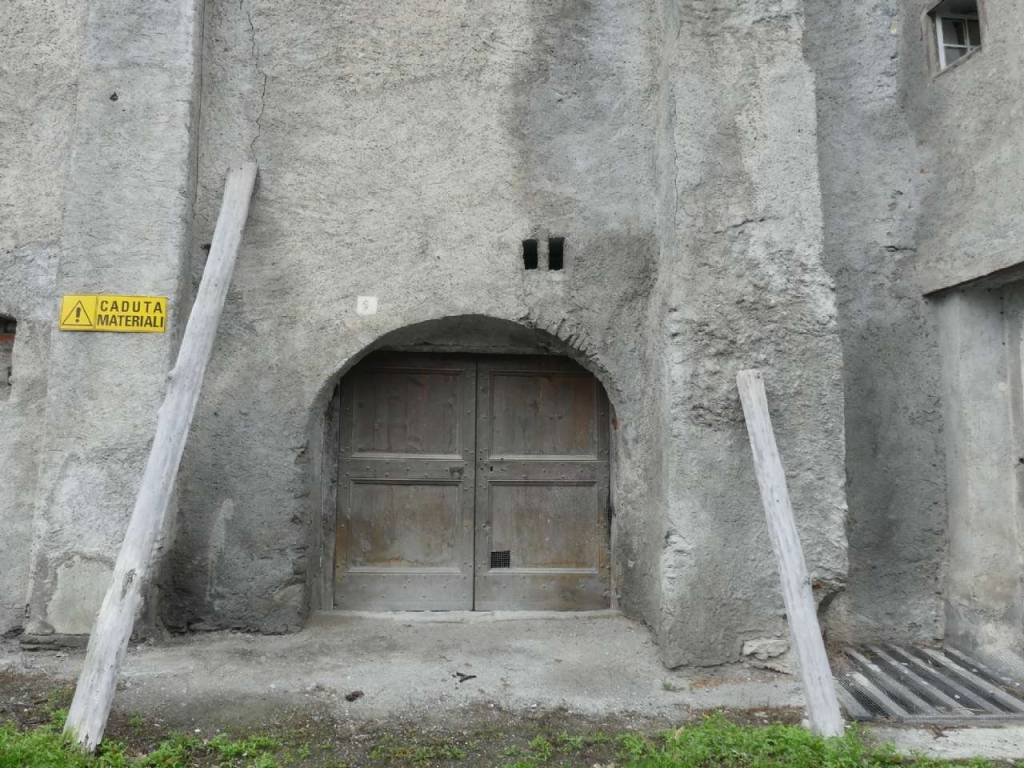 Casa indipendente a Cesana torinese in piazza Europa - Foto 3
