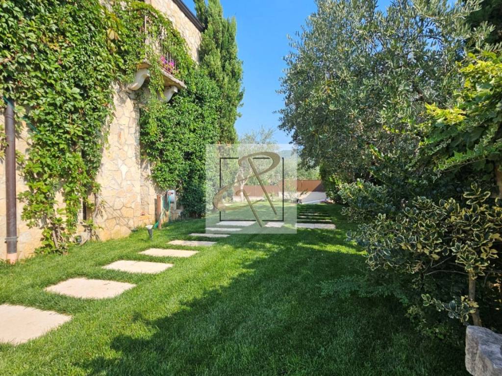 Villa a Costermano sul garda in Via Vittorio Veneto - Foto 3