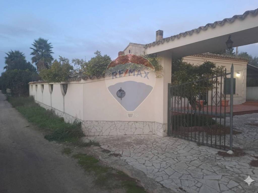 Villa a Chiaramonte gulfi in C.da Gerardo - Foto 2