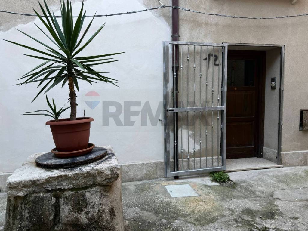 Casa indipendente a Trapani in Via Calvano - Foto 5