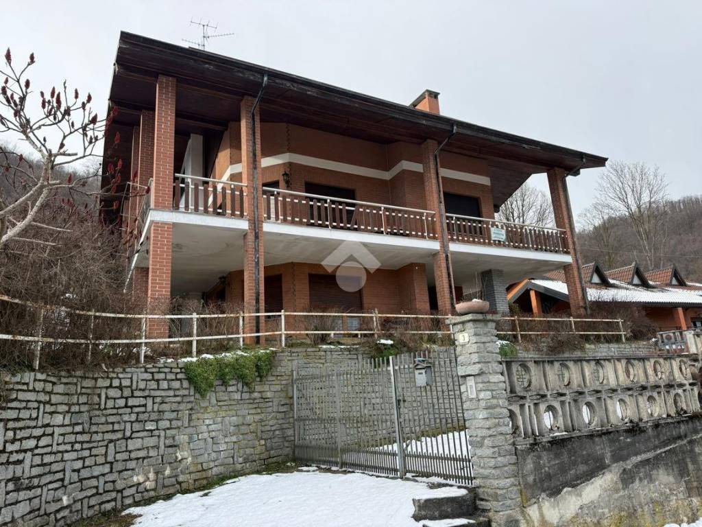 Villa a Traves in Via Fontana, 3 - Foto 2