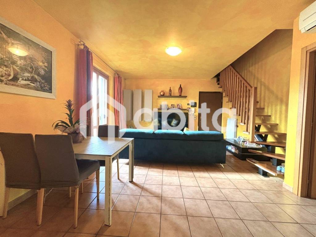 Appartamento a Montevarchi in Via Galileo Galilei - Foto 4