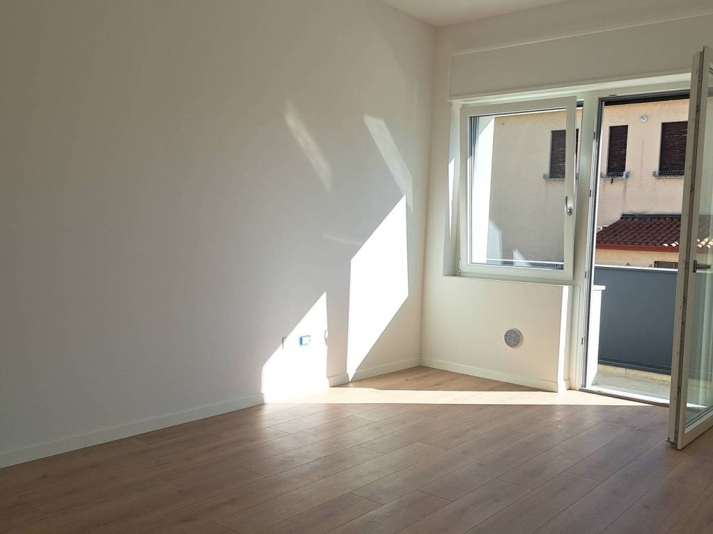 Appartamento a Thiene in Via Bartolomeo Colleoni, 9 - Foto 2