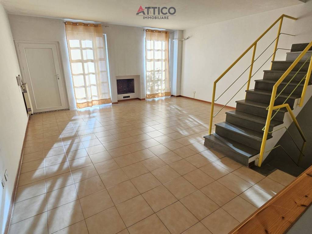 Villetta a schiera a Sassari in Via Salvo D'Acquisto, 16 - Foto 2