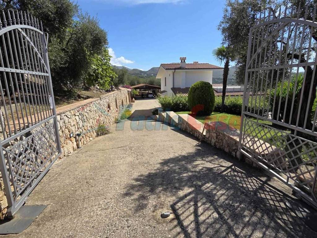 Villa a Itri in via Vagnoli , 96 - Foto 4