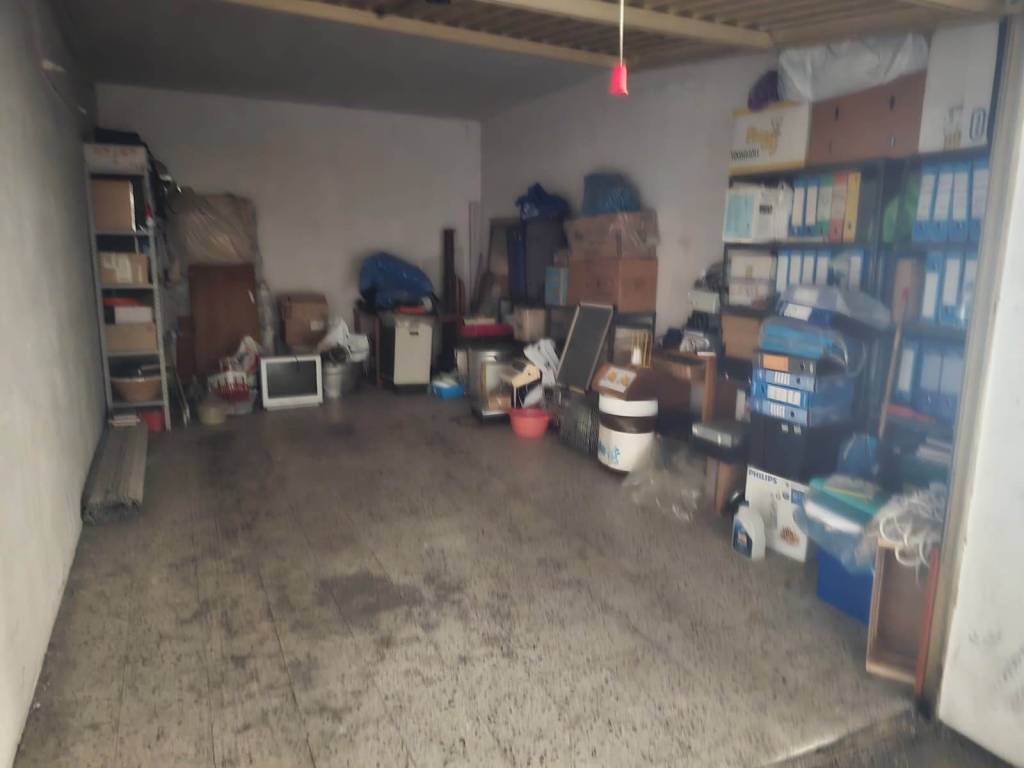 Box / garage a Aci castello in via san gregorio, 77 - Foto 2