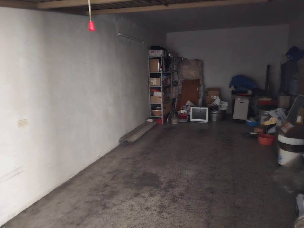 Box / garage a Aci castello in via san gregorio, 77 - Foto 4