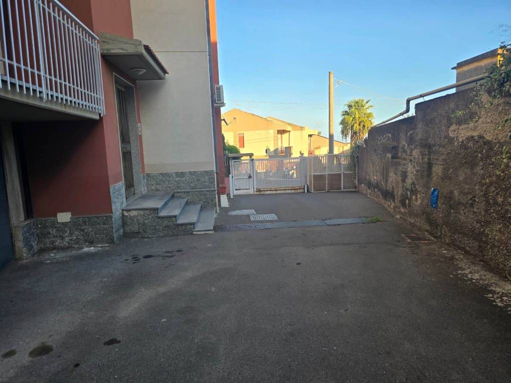 Box / garage a Aci castello in VIA SAN GREGORIO , 77 - Foto 5