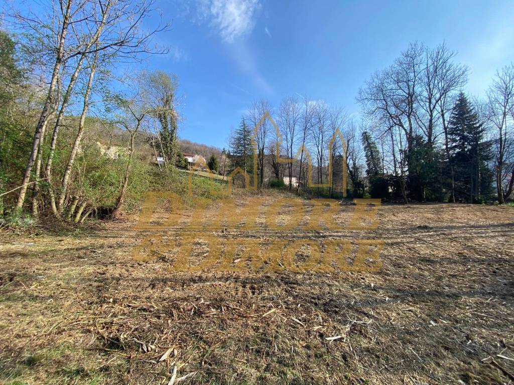 Terreno a Valganna in Via G. Andreani, 2 - Foto 4