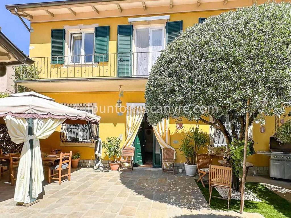 Rustico / casale a Barga in Via Cesare Biondi - Foto 3