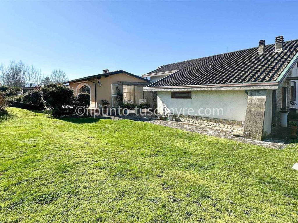 Rustico / casale a Barga in Via Roma - Foto 3