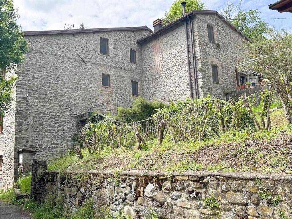 Rustico / casale a Barga in Via Roma, 1 - Foto 2