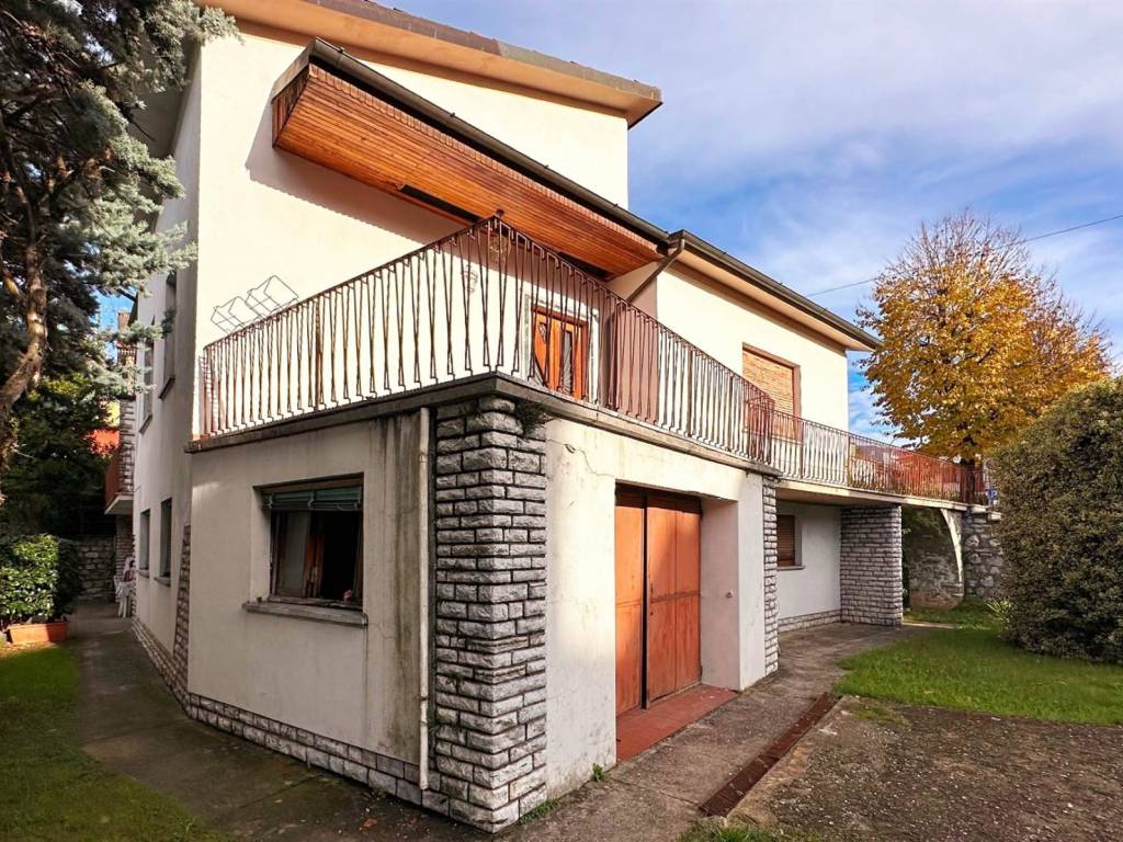 Casa indipendente a Barga in Via Roma - Foto 3