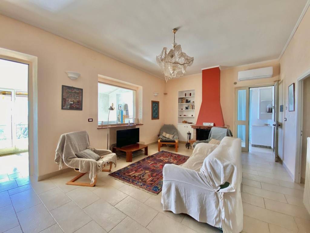 Villa a Monte sant'angelo in Via Madonna della Libera - Foto 4